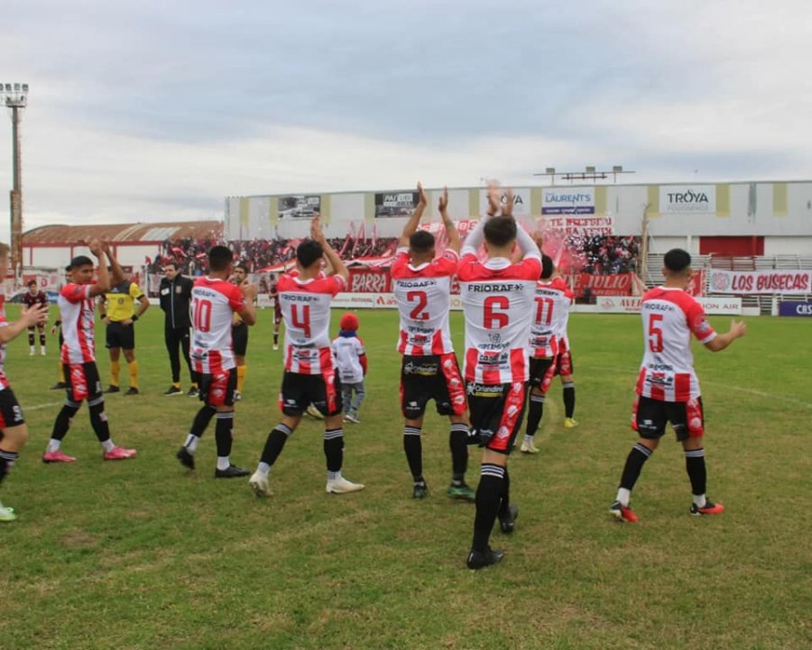 HACERSE FUERTE EN CASA./ Objetivo del Le&oacute;n.