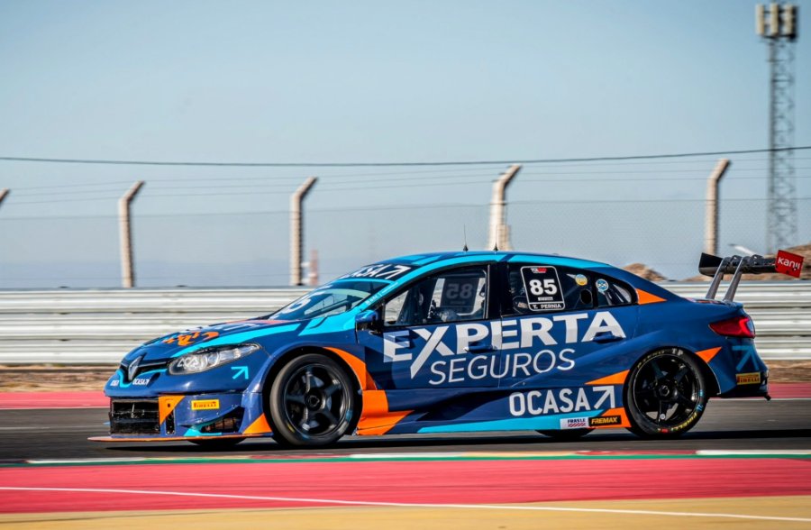Tiago Pernia se qued&oacute; con la victoria en la Carrera 1 que se realiz&oacute; este s&aacute;bado en San Juan.