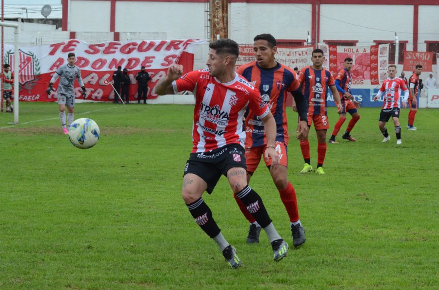 ALIVIO./ Los tres puntos quedaron en casa.