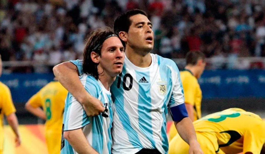 MESSI Y RIQUELME, DOS S&Iacute;MBOLOS DEL F&Uacute;TBOL ARGENTINO
