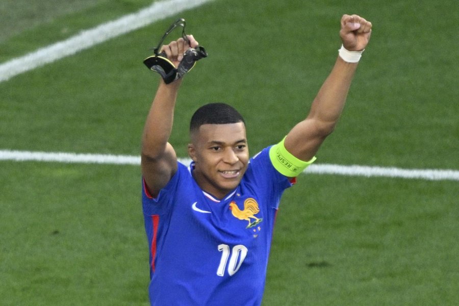 Kylian Mbapp&eacute; finalmente convirti&oacute; su tan esquivo gol en la Eurocopa