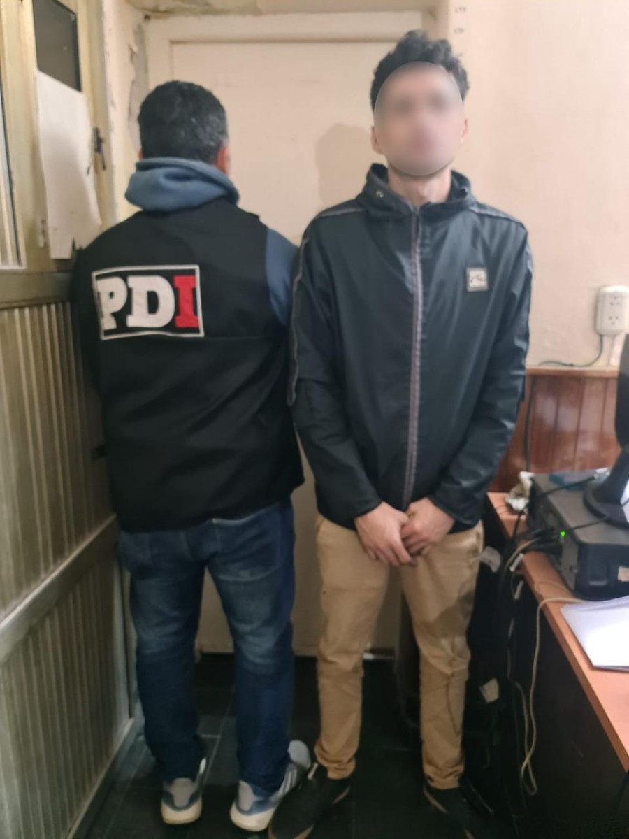 Juan Sebasti&aacute;n GB, con pedido de captura internacional por el crimen de un hincha, fue descubierto por sus huellas digitales.