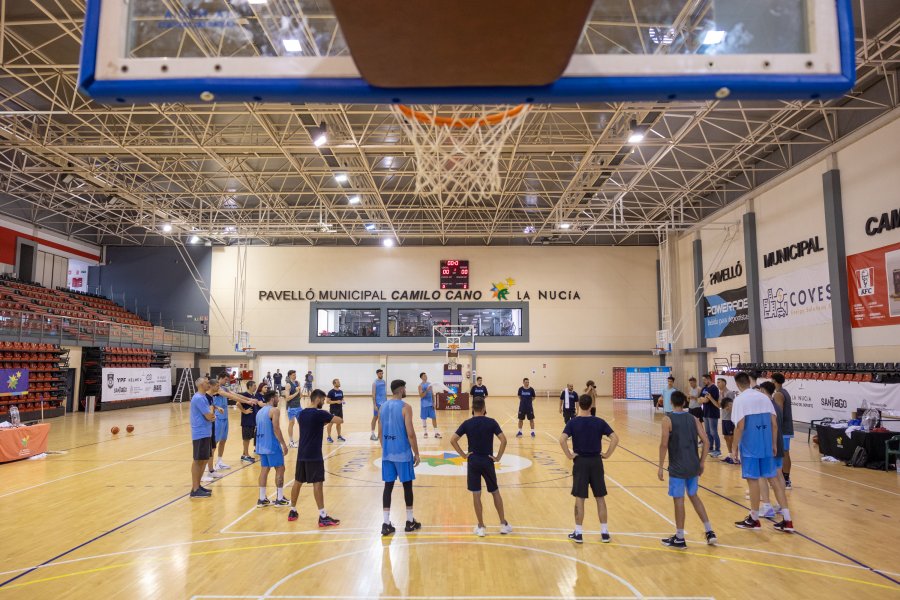 A ENTRENAR./ Luego vendr&aacute;n los amistosos.