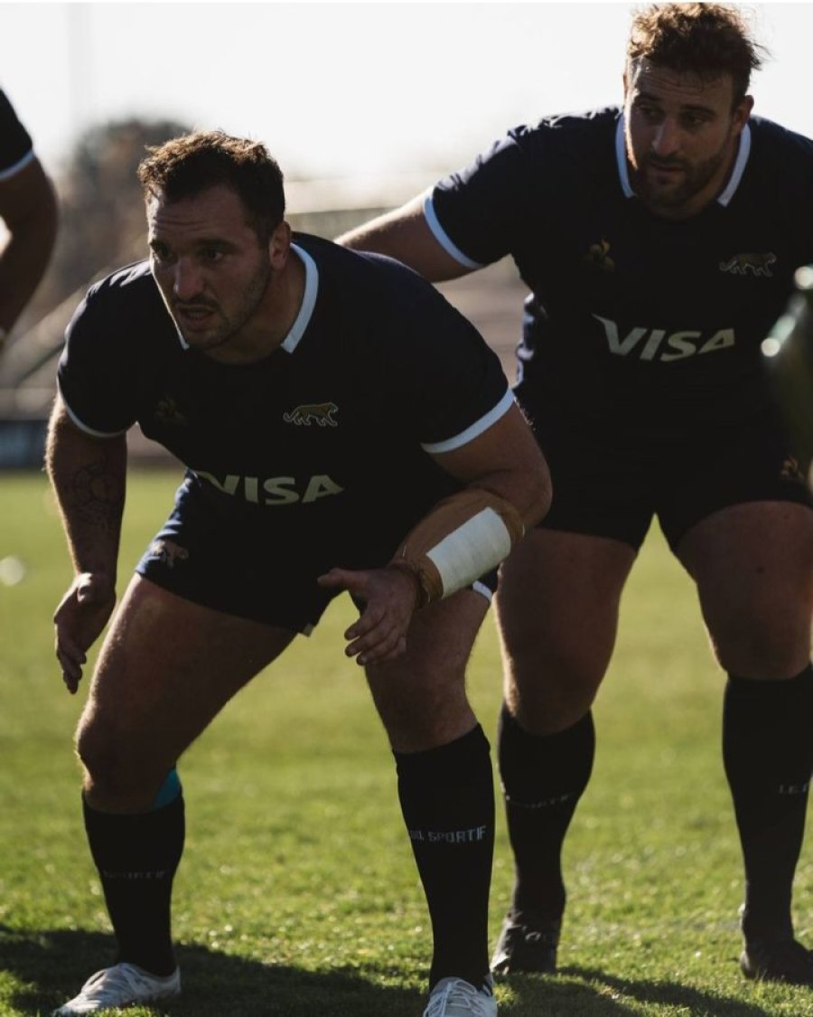 FORWARDS. Vivas (derecha), uno de los rafaelinos del plantel nacional.