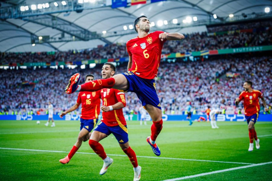 ESPA&Ntilde;A AVANZ&Oacute; A SEMIS TRAS SUPERAR A ALEMANIA
