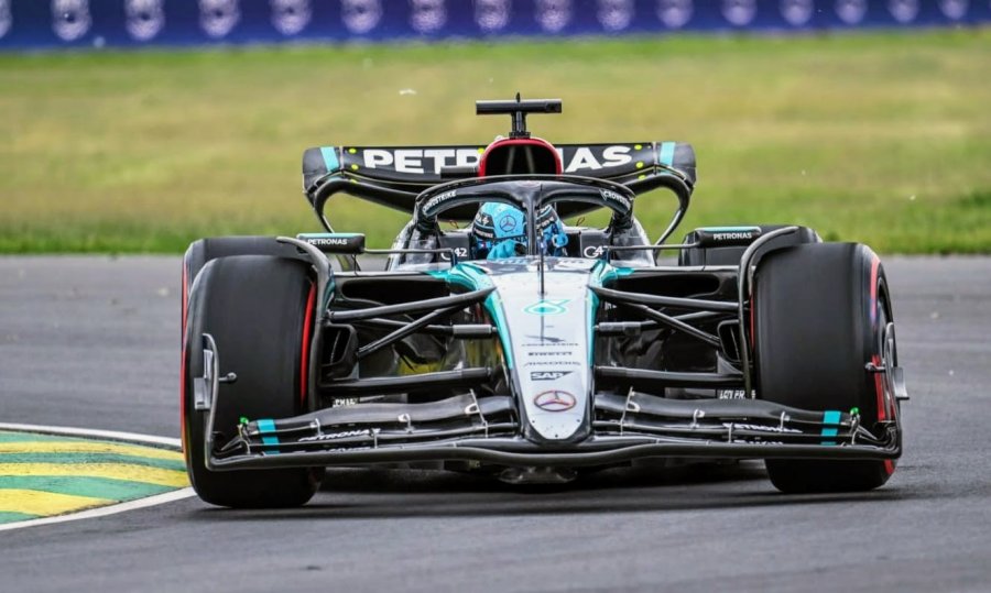 George Russell consigui&oacute; la pole en un s&aacute;bado perfecto del equipo Mercedes.