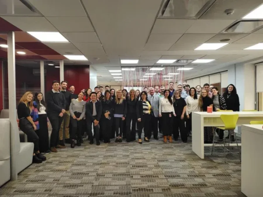 TENDENCIAS. Las "fotos de familia" en las oficinas podr&iacute;an repetir las mismas caras.