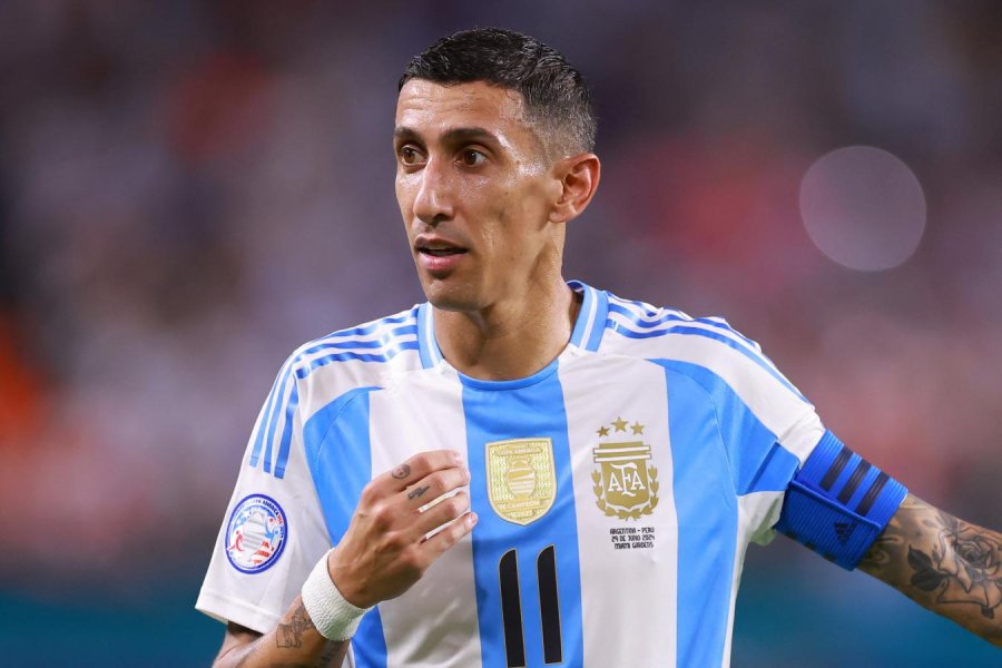 DI MAR&Iacute;A. Seguir&aacute; en Benfica de Portugal y el domingo se retira de la Selecci&oacute;n.