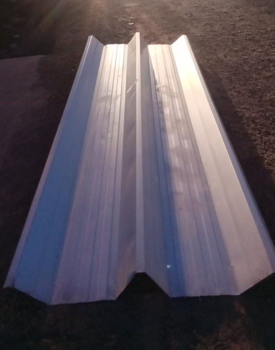 RECUPERADAS. Cuatro chapas de zinc de 3 metros cada una hab&iacute;an sido hurtadas.