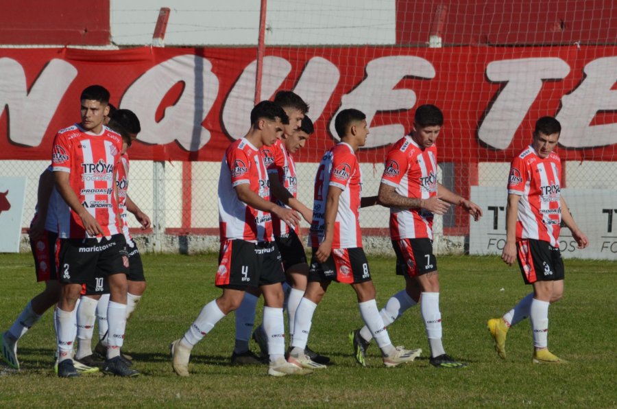 9 DE JULIO VISITA A INDEPENDIENTE DE CHIVILCOY
