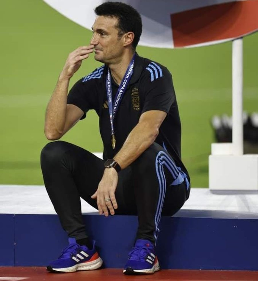 Scaloni, el padre de la criatura.