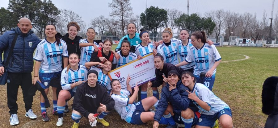 LAS CHICAS DE LA CREMA SIGUEN EN COPA SANTA FE DE F&Uacute;TBOL FEMENINO