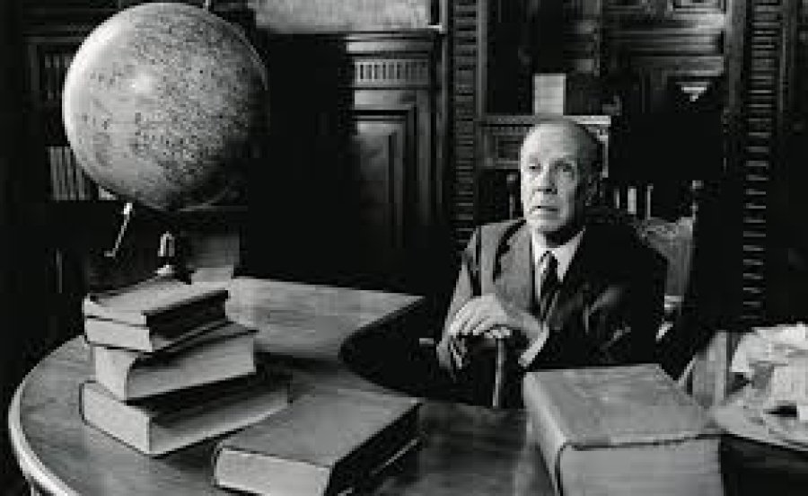 Jorge Luis Borges en su estudio.