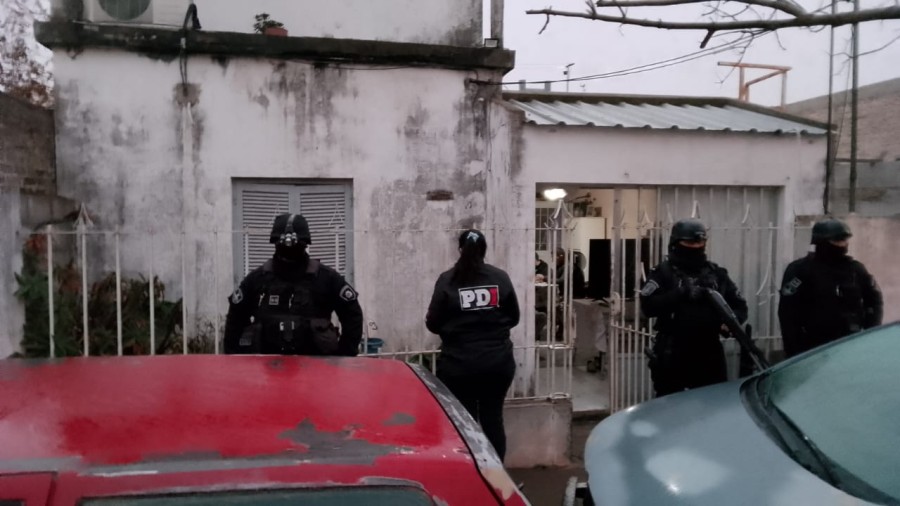 Los polic&iacute;as allanaron un domicilio de calle Aguado al 800 -barrio F&aacute;tima- de esta ciudad.
