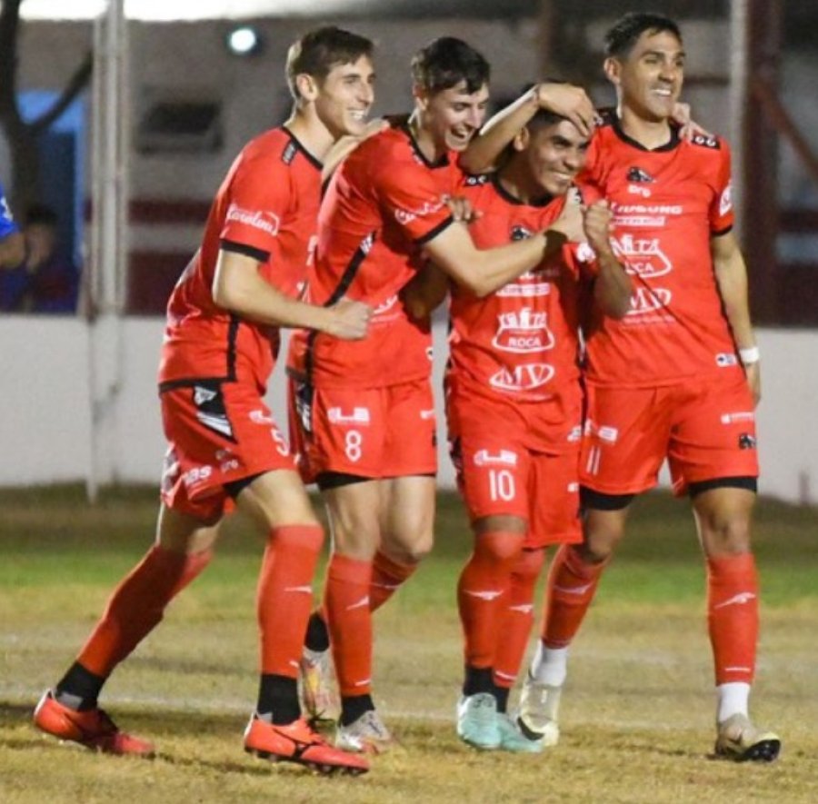 FERRO GOLE&Oacute; A PE&Ntilde;AROL EN VILLA ROSAS