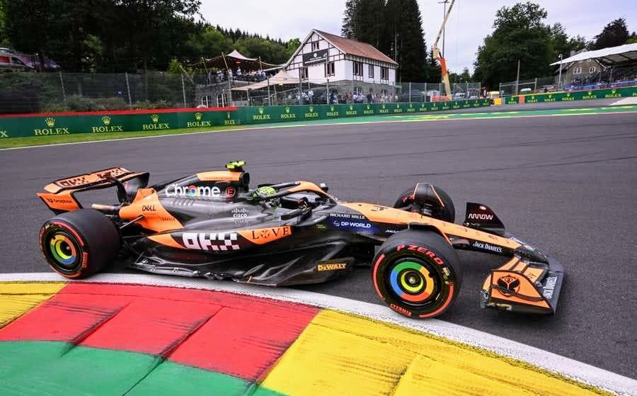 Lando Norris lider&oacute; el doblete del equipo McLaren en el circuito de Spa-Francorchamps.