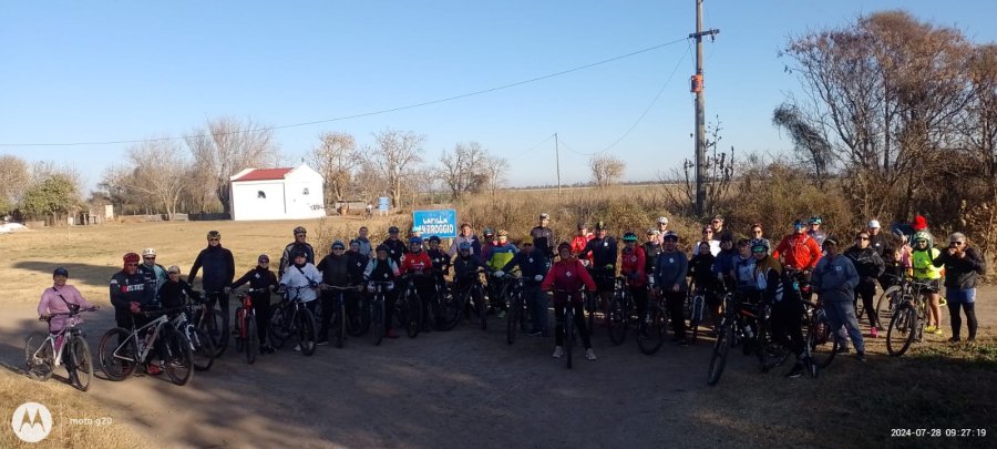 El grupo que particip&oacute; en la propuesta aldaense.