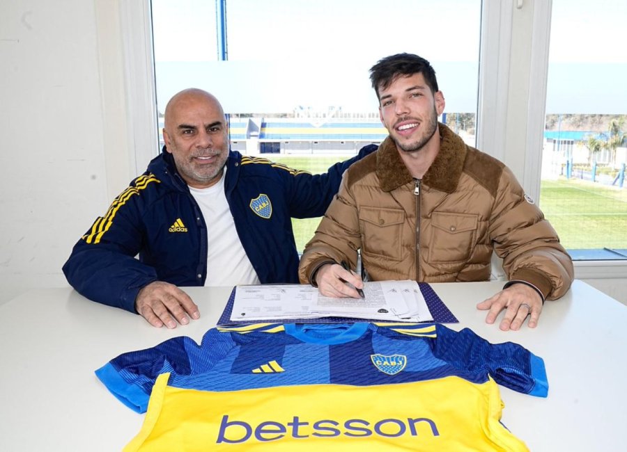 Serna junto al nuevo refuerzo de Boca: Agust&iacute;n Martegani.