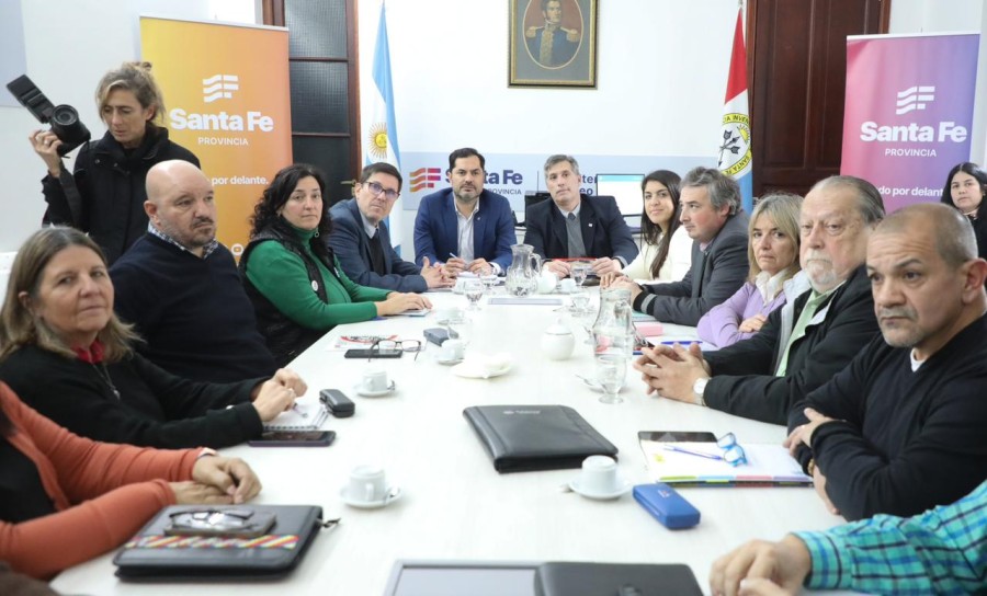 Reuni&oacute;n paritaria con el sector docente y acuerdo salarial.