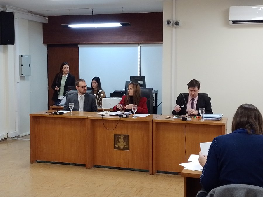 El juicio oral es presidido por la jueza Cristina Fortunato, acompa&ntilde;ada de los jueces Nicol&aacute;s Stegmayer y Gustavo Bumagu&iacute;n.