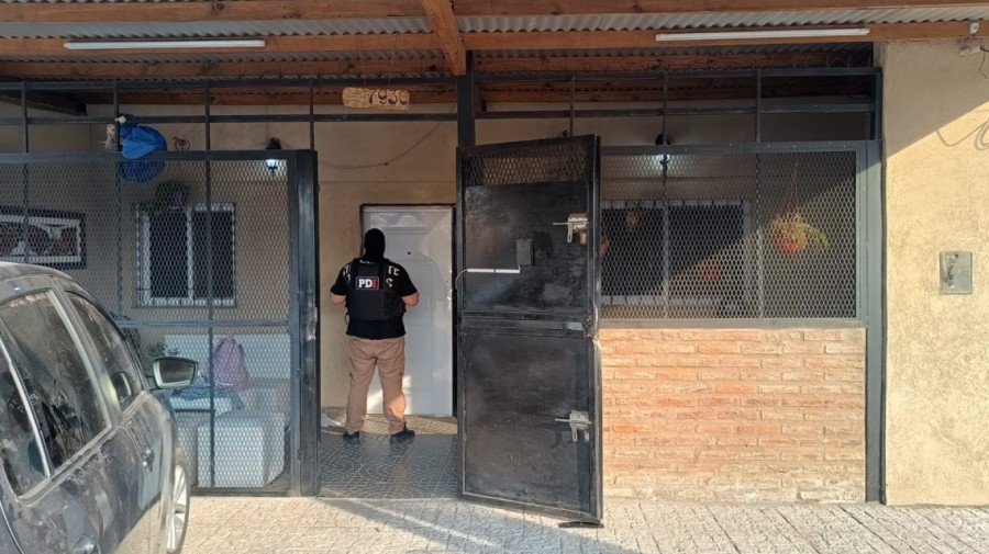 Los allanamientos los llevaron adelante de forma conjunta la PDI con las Tropas de Operaciones Especiales (TOE) de la Polic&iacute;a de Santa Fe y el Ministerio P&uacute;blico de la Acusaci&oacute;n (MPA).
