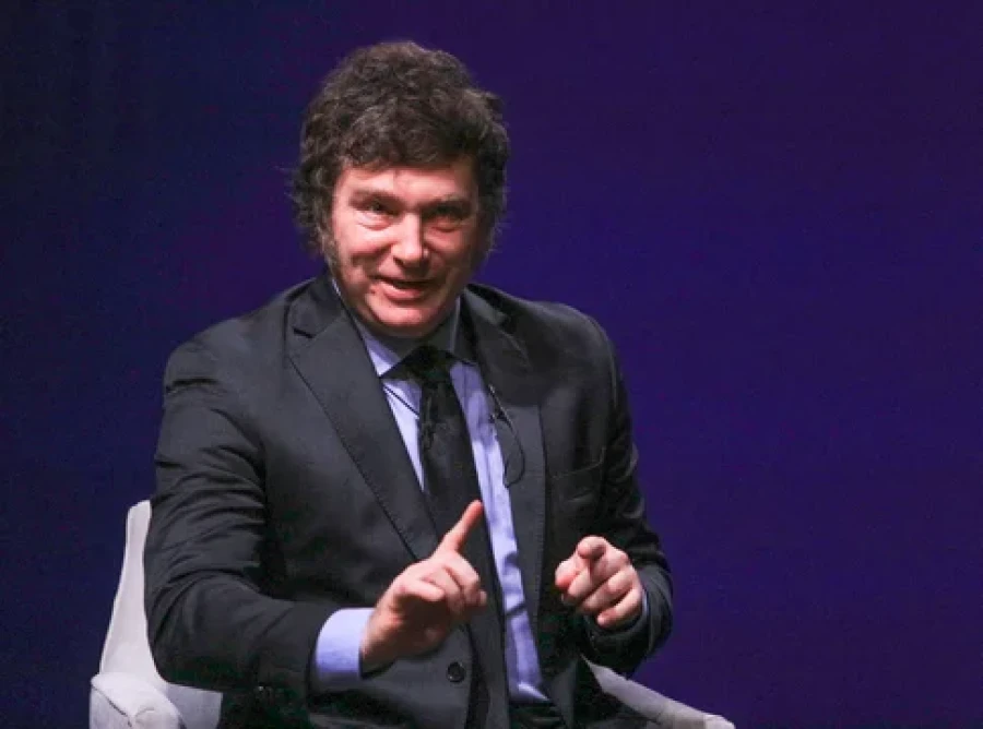 &ldquo;C&oacute;mplices por acci&oacute;n u omisi&oacute;n&rdquo;, carg&oacute; el mandatario.