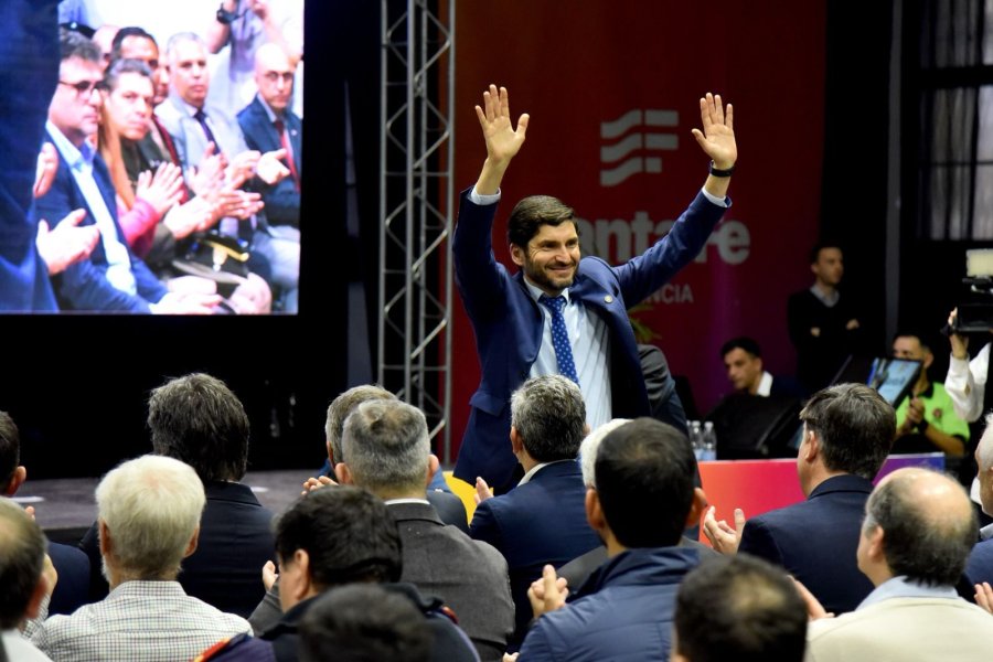 UN MES CLAVE. Durante agosto, el gobernador deber&aacute; resolver algunas cuestiones pol&iacute;ticas importantes para el futuro de los santafesinos.