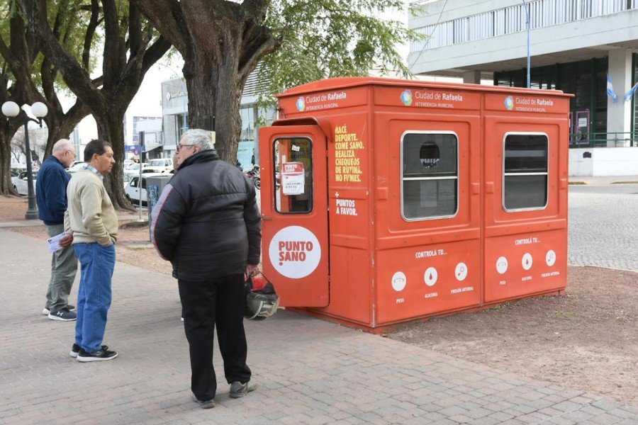 Punto sano en la Plaza 25 de Mayo.