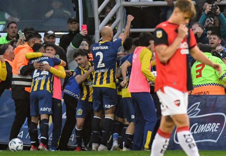 EL CANALLA SUPER&Oacute; A LA LEPRA Y FESTEJ&Oacute; EN EL CL&Aacute;SICO ROSARINO