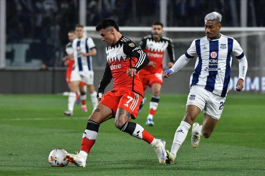 GRAN PASO./ Fue 1 a 0 en el Kempes.