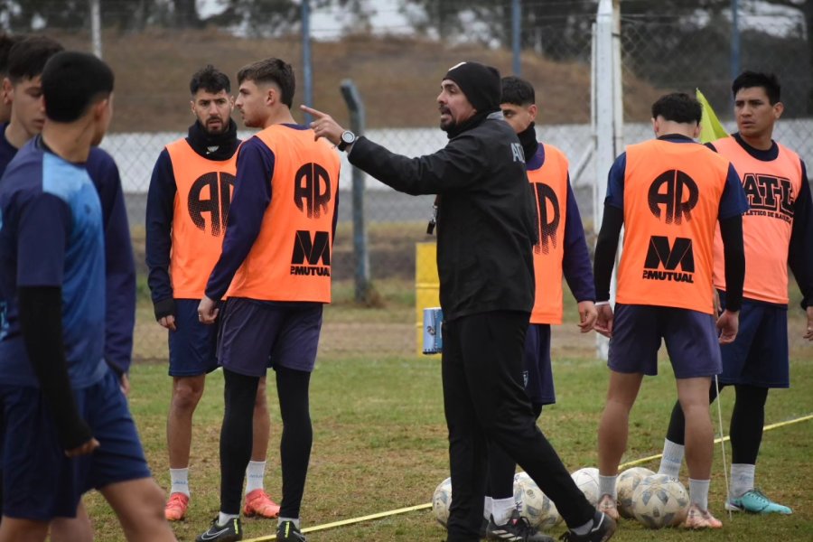 FRANCO MENDOZA SER&Aacute; UNO DE LOS ACOMPA&Ntilde;ANTES DE CAMPO DE JU&Aacute;REZ