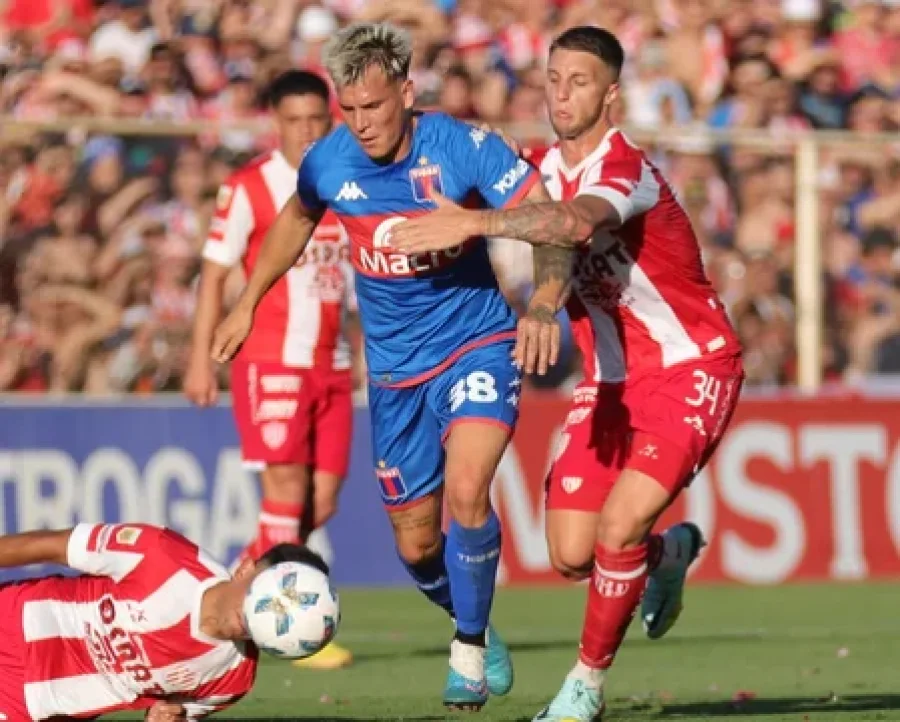 UNI&Oacute;N VISITA AL MATADOR EN VICTORIA