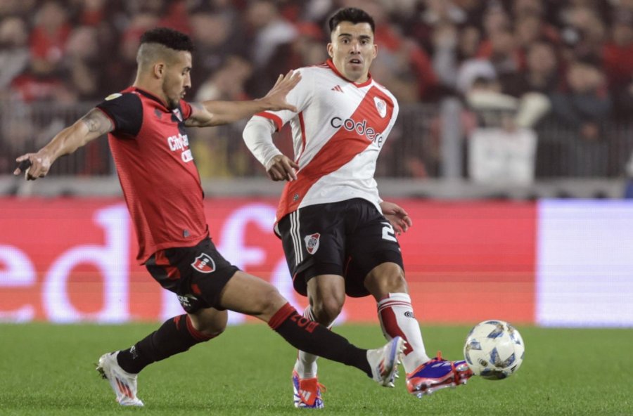 MARCOS ACU&Ntilde;A JUG&Oacute; SU PRIMER ENCUENTRO CON RIVER