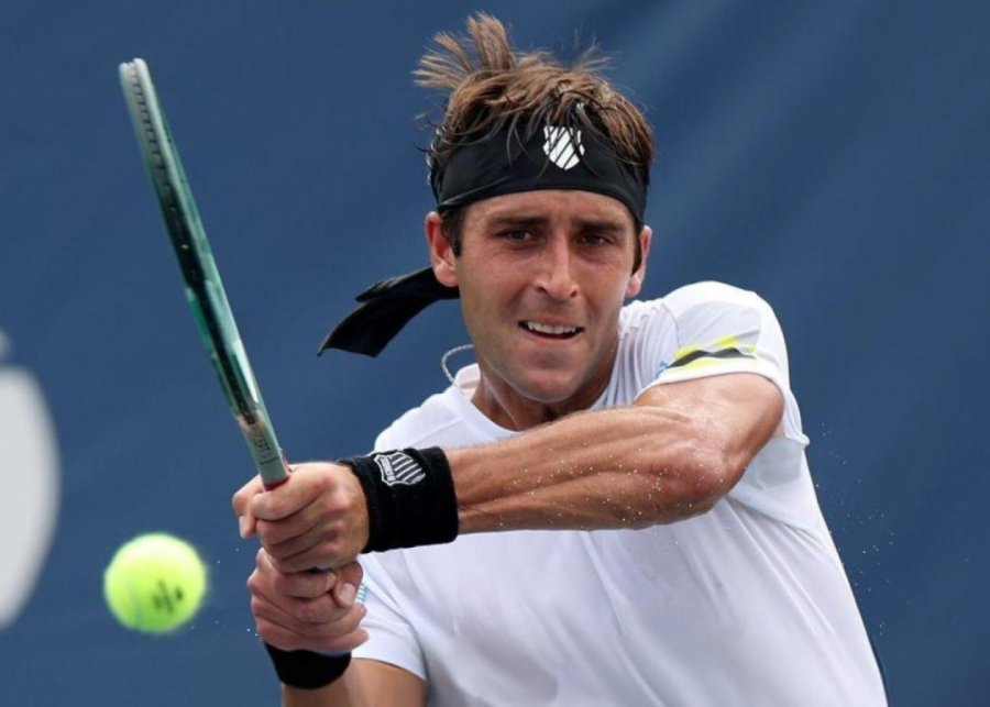 om&aacute;s Etcheverry se impuso en el duelo de argentinos ante Francisco Cer&uacute;ndolo