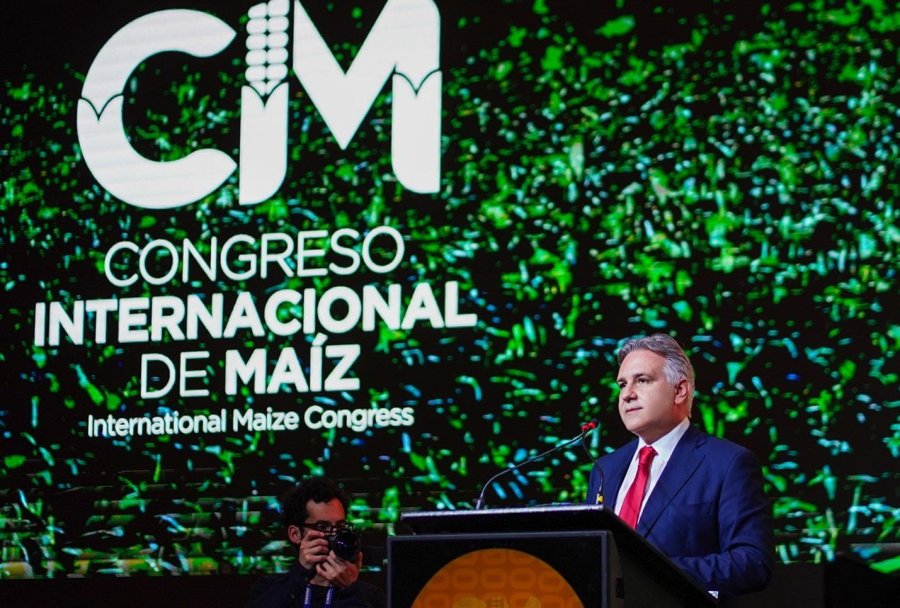 Llaryora critic&oacute; el esquema de retenciones a las exportaciones agropecuarias.