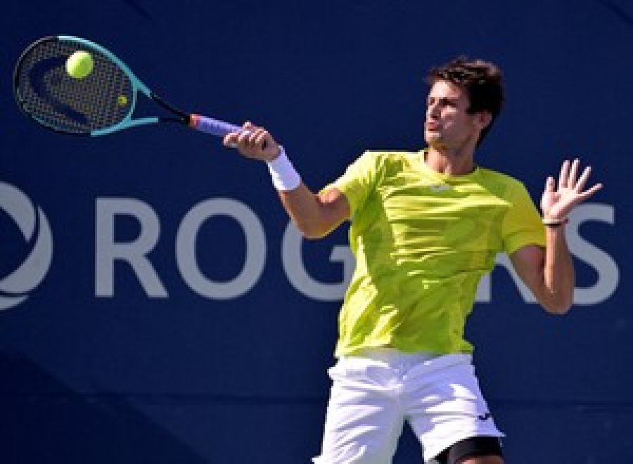 EN SETS CORRIDOS. Mariano Navone perdi&oacute; ante Evans.