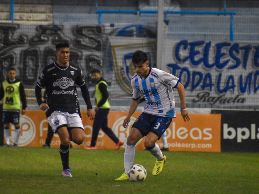 ATL&Eacute;TICO DE RAFAELA CAY&Oacute; 1-0 CON CHACO FOR EVER