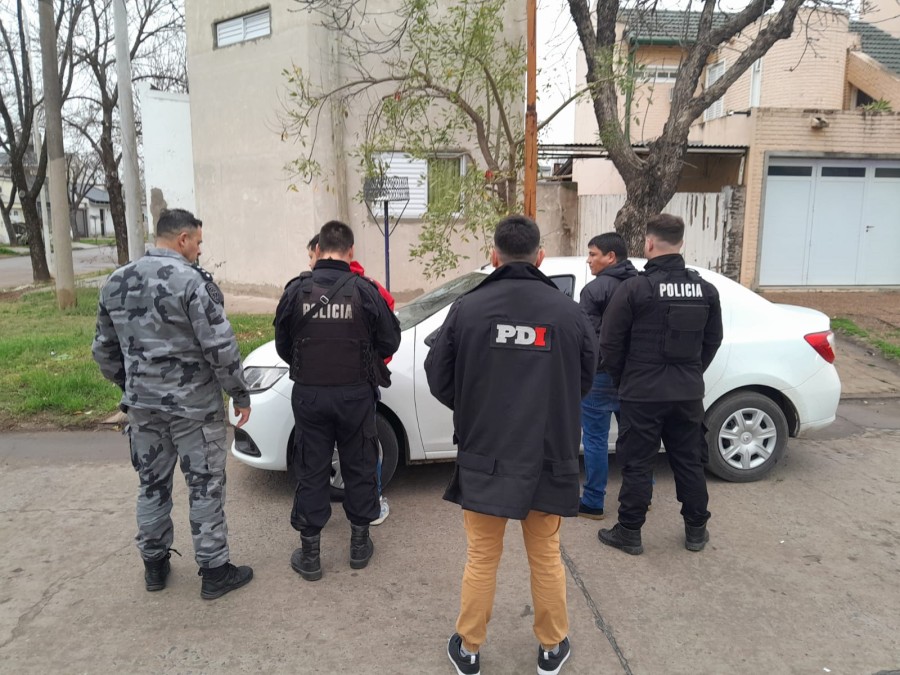 Se procedi&oacute; a la detenci&oacute;n de dos sujetos, uno de ellos con pedido de captura activo de la provincia de San Juan.