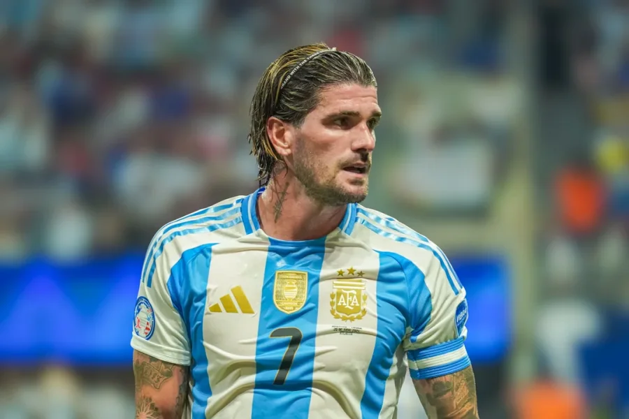 Rodrigo De Paul con la camiseta de la Selecci&oacute;n argentina