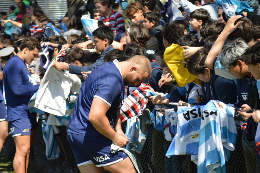 MAYCO VIVAS EN LA PR&Aacute;CTICA DE LOS PUMAS ESTE MI&Eacute;RCOES EN CRAI, ANTE UNA MULTITUD