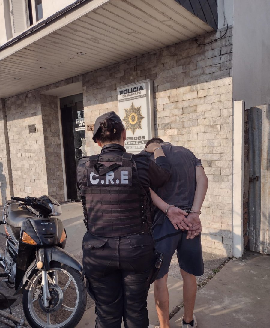 Un hombre ingres&oacute; a un domicilio y escapaba por las v&iacute;as del ferrocarril.