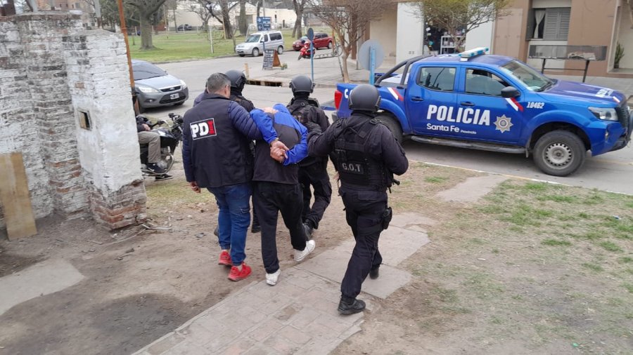 En el procedimiento se logr&oacute; la detenci&oacute;n de las personas mencionadas.