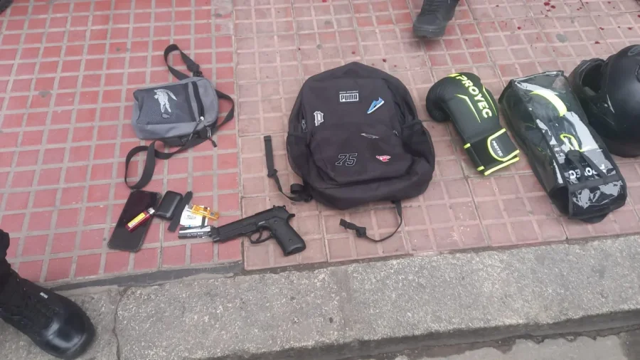 Algunos elementos secuestrados a los menores, entre ellos un arma de fuego de pu&ntilde;o.
