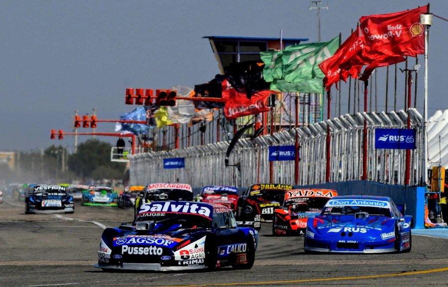 Jerem&iacute;as Olmedo triunf&oacute; en la final del TC Pista seguido por Diego Azar.