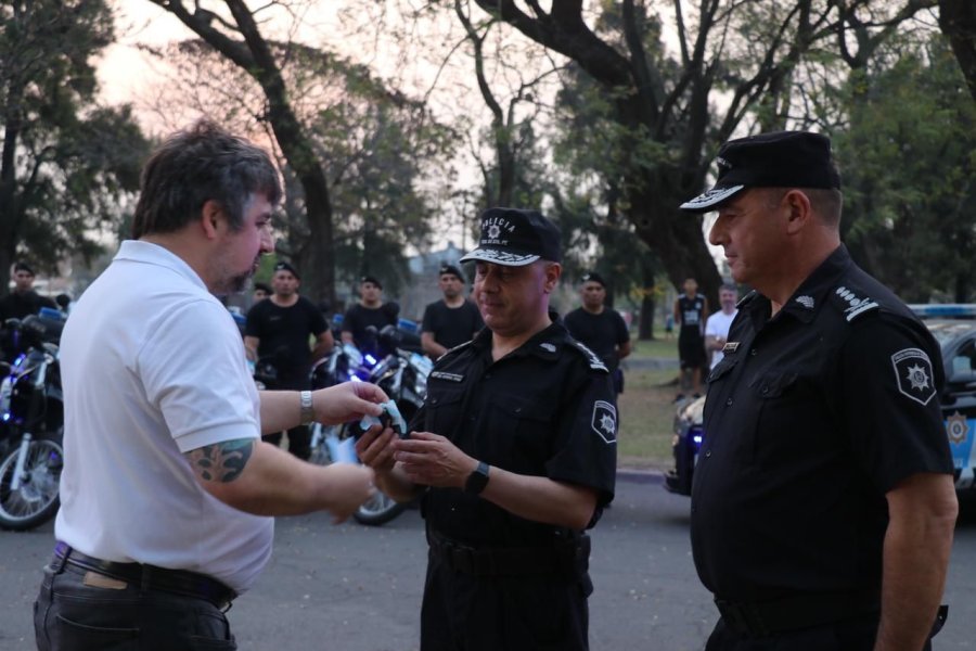 Al entregar las llaves, Cococcioni afirm&oacute; que el objetivo al que se apunta es duplicar el n&uacute;mero de patrulleros.