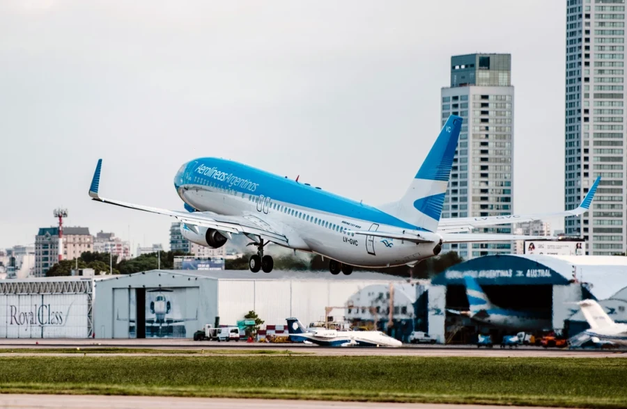 Diputados comienza a debatir el mi&eacute;rcoles la privatizaci&oacute;n de Aerol&iacute;neas.