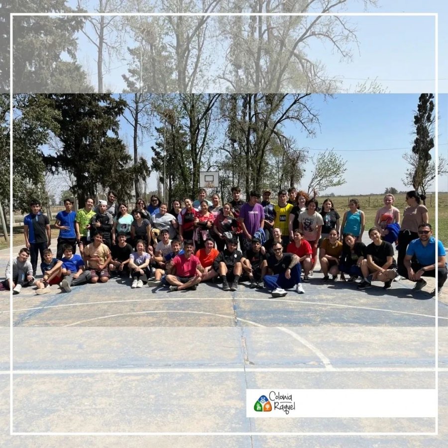 Los participantes de la Estudiantina 2024.