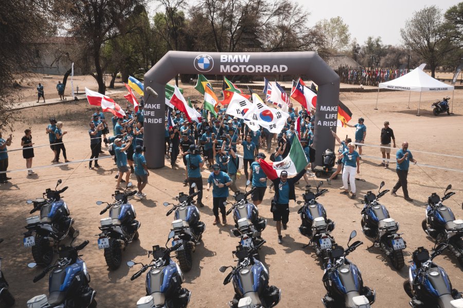 Tres equipos de Latinoam&eacute;rica participan en el BMW Motorrad International GS Trophy, en Namibia.