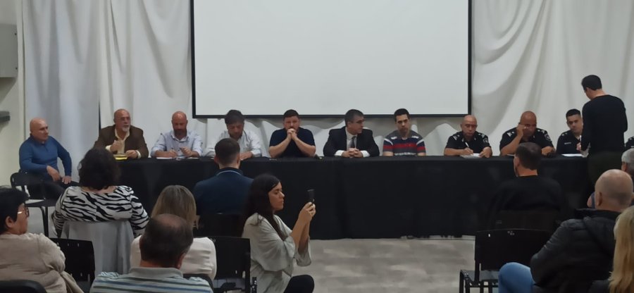 EN SUNCHALES. El encuentro convoc&oacute; a gran cantidad de autoridades y se focaliz&oacute; en el abordaje de los delitos por parte de la Fiscal&iacute;a, en Microtr&aacute;fico y en las diferentes opciones para denunciar los