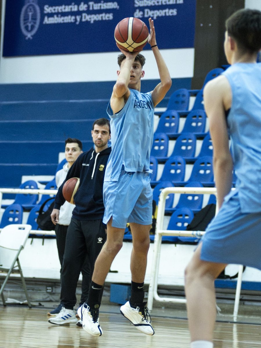 GINO GRAMAGLIA. El benhurense est&aacute; en los 17 que buscar&aacute;n su lugar.